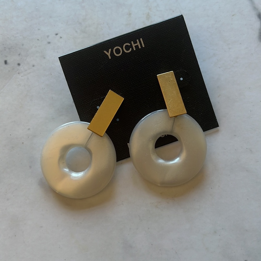 Brand new statement earrings - Picture 3 of 7